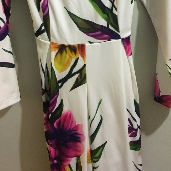 Multi-Colored Long Sleeve Fitted Dress - Item#25 - Picture 3 of 5